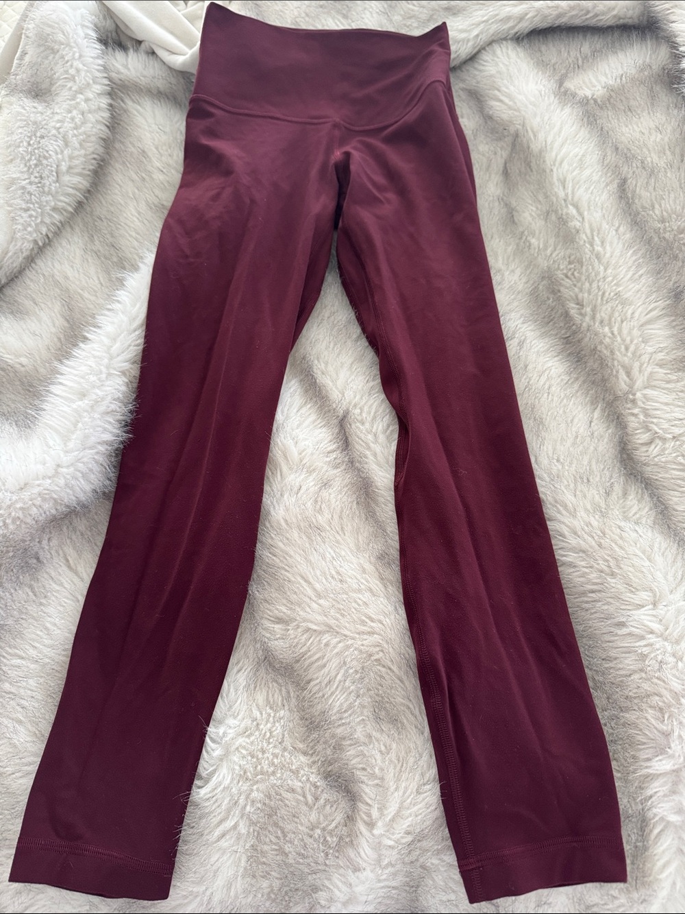 Lululemon High-Waist align in garnet. 25 inches. Size 4.